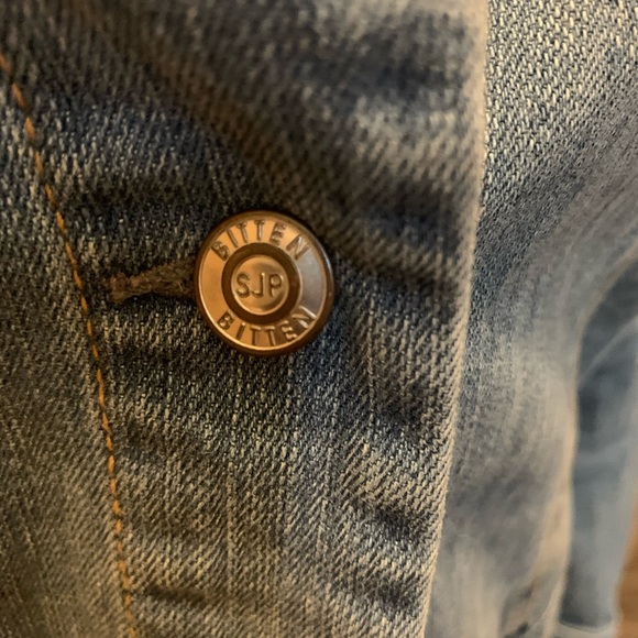 Jean Jacket - Bitten by Sarah Jessica Parker - Picture 2 of 5